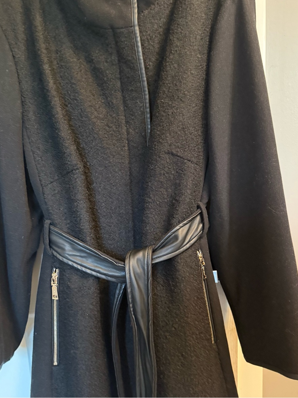 Vince Cumuto Classic Black Women's Belted Coat very warm